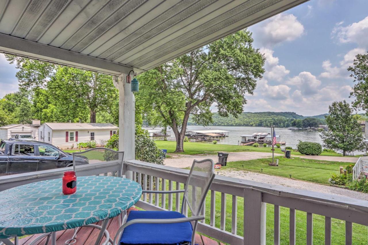 Cheerful Camdenton Cottage Steps To Lake! Exterior photo
